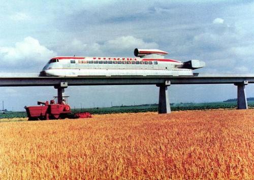 L'Aérotrain I80 HV - owns the ‘hovertrain’ speed record of 267 mph set in 1974.Engineer Jean Bertin’