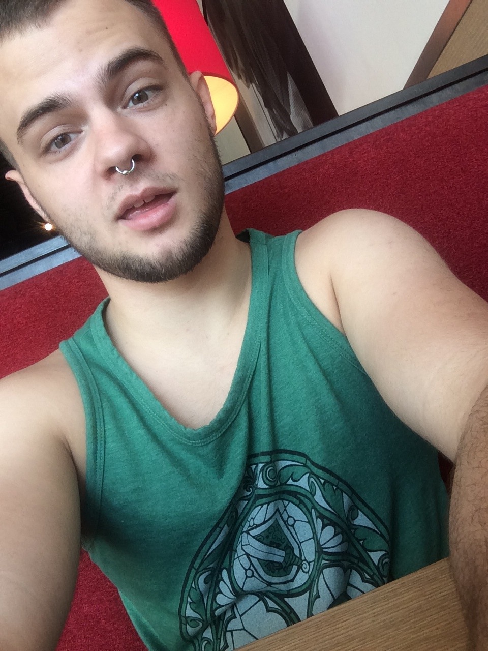 kawaiilley:I make dumb expressions when I want attention.