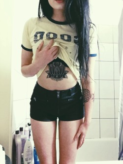 icouldntseeathing:  Tattoo is looking fab