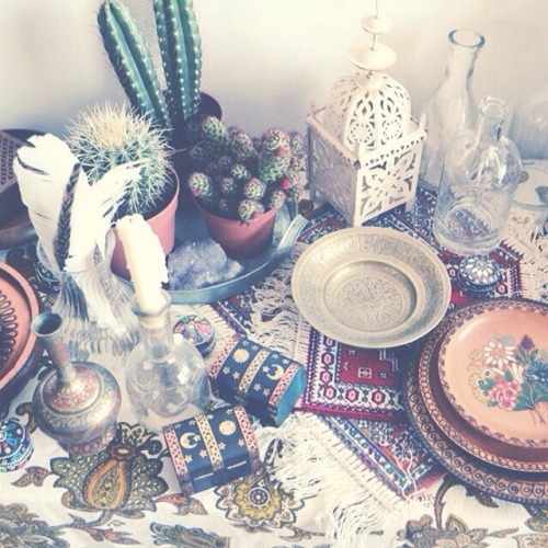 dreaming-gypsies:I wonder if anyone ever turns around and says my name when asked about blogs to fol