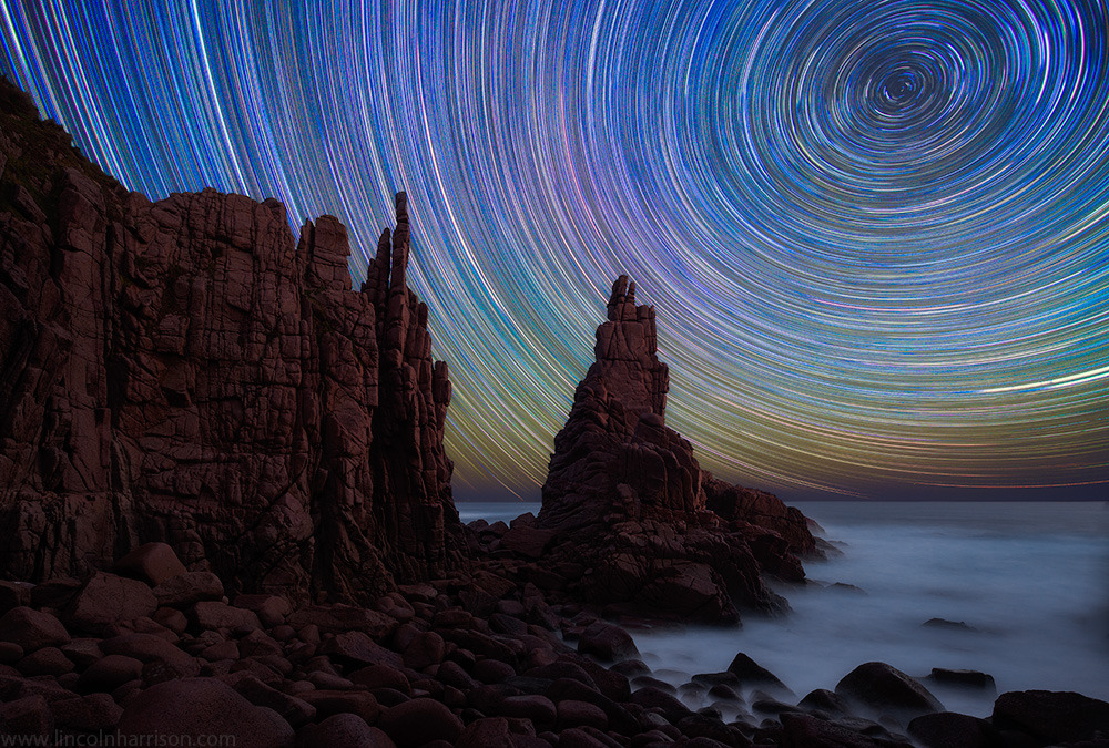 morg-ana:     Stars Bursting In The Night Sky Australian photographer Lincoln Harris collection ‘Star