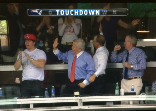 failnation:  Mark Whalberg leaving owner Bob Kraft hanging.http://failnation.tumblr.com