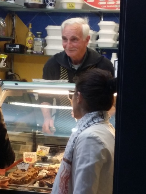 jay5880:Sexy man selling Ice Cream in Venice!!! I think his private “ice cream” mus