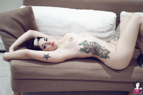 theperfectladies:  Cosmopolitan Suicide