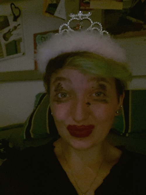 frenquadrophenia:  ichzersprengedeineurlleiste:  Ging nicht anderers  du bist die beste ey <3  <3  mihihii