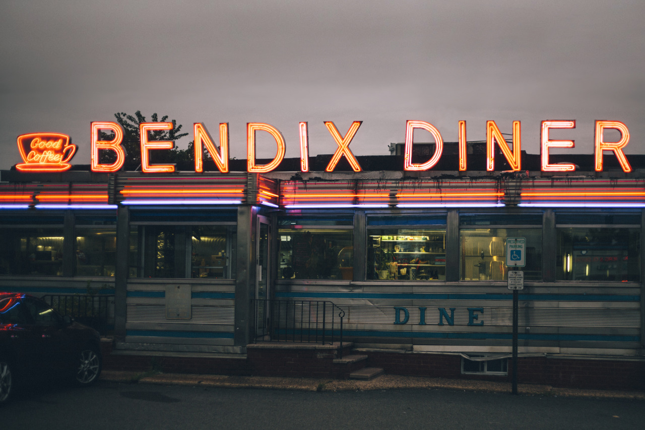 dinerporn:  dinerporn:  Bendix Diner in Hasbrouck Heights, NJ The Bendix Diner has