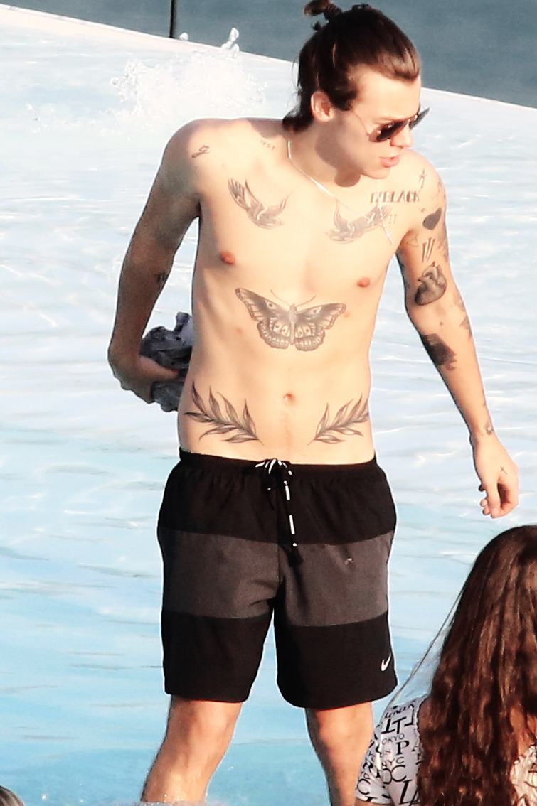 everyzaynaboutlou:  The Bodies - One Direction May 2014 Brazil