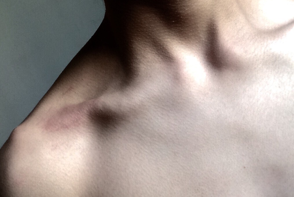 Escribir es un placer violento.