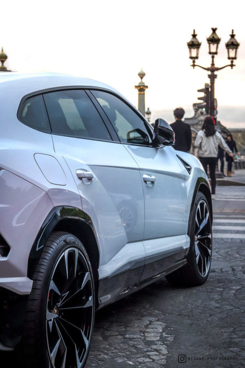 wrooom:Lamborghini Urus - Paris The 9th Of April, 2019 “Hotel Crillon - A Rosewood Hotel”By Trystan 