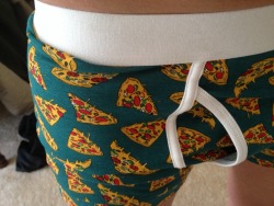 homos3xuw3ll:  I got pizzas on my briefs yo