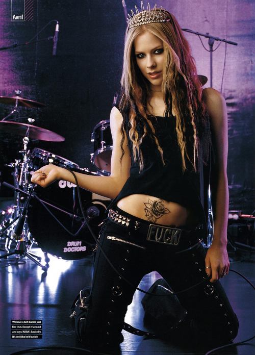 Avril Lavigne (more posts with her)Follow for regular updates of low-rise, midriff-baring outfits th