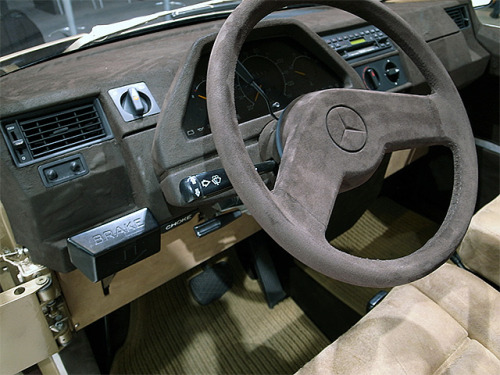 german-cars-after-1945: Mercedes NAFA Concept Car - 1982