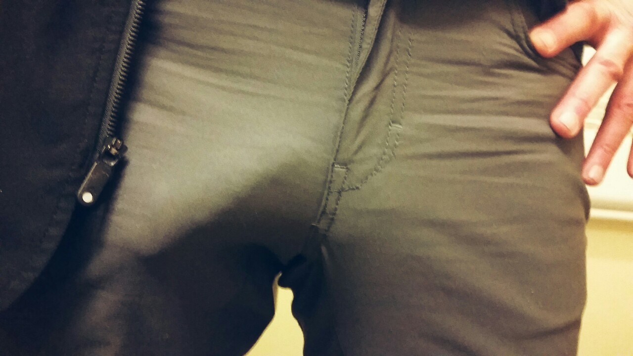 prayfukkdie:  Are these pants appropriate for a Xmas party?  #didn’t think so 
