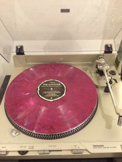 thevinylrecordguy:  When pressed against