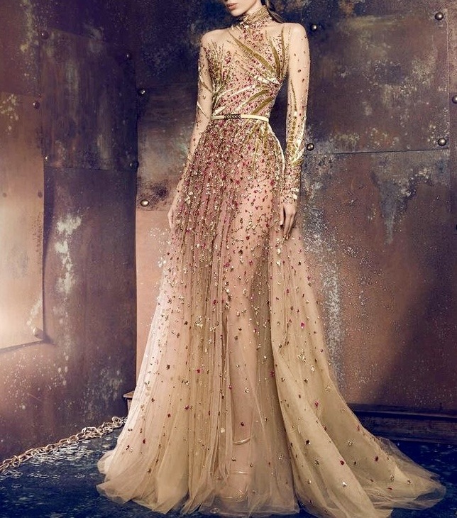 Étoile — Hey! What are the best golden dresses of this...