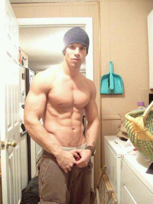 hotwebdudes: hotwebdudes.tumblr.com/