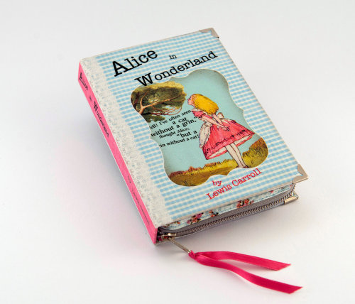 52hearts:  Book Clutches by psBesitos 