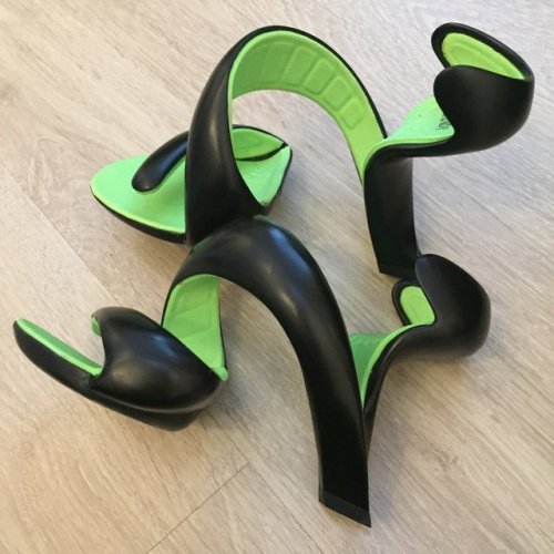 thegolddig: black with green Julian Hakes type shoes (more information, more gold)