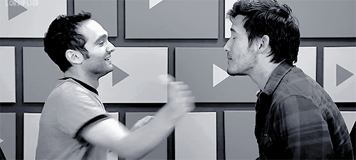 mrpeterquills: youtubers react to the slapHarder! SLAP ME HARDER!!