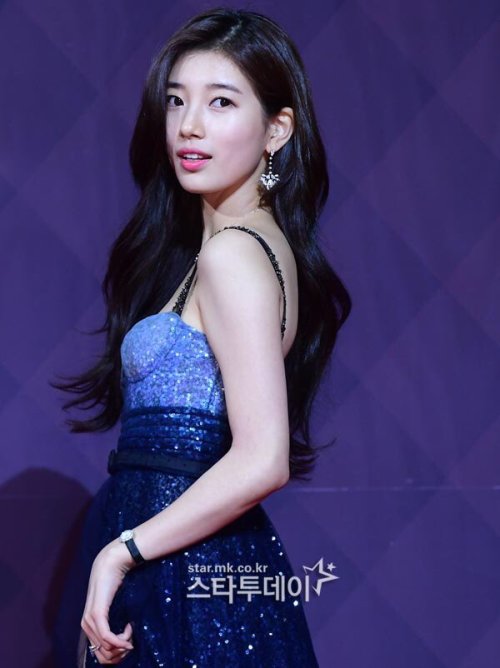 Suzy Bae - SBS Drama Awards Red Carpet Pics