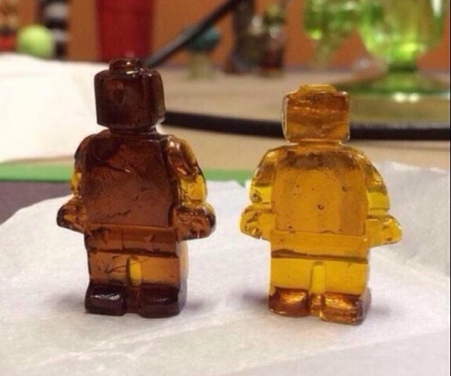 reddlr-trees:  Lego dabs
