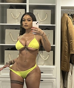 eyeblogaboutnothin: 🤤🤤🤤
