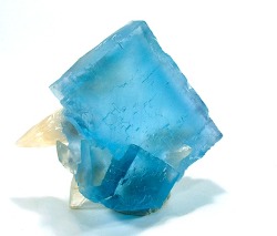 mineralists:  Rare cubed Blue Fluorite with CalciteMahoning No. 1 Mine (Minerva No. 1 Mine), Illinois