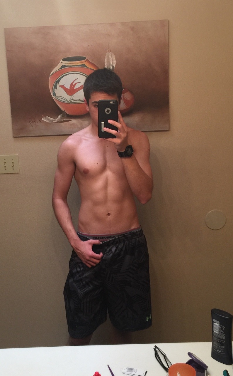 chad2431:These pics were taken 1 month apart. I still have a long way to go but I’m
