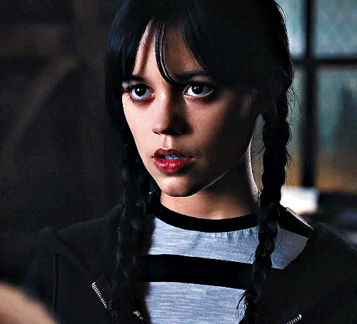 ‘when I Look At You, The Following Emojis Come To My Mind..rope,shovel,hole.’  