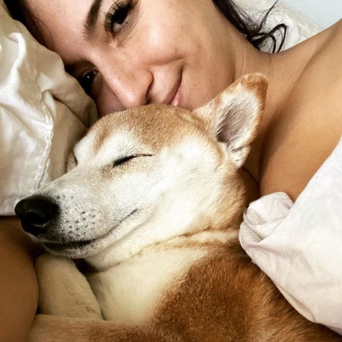 Mornings are easier when I wake up to this sleepyhead smiling in her fucking sleep 🤣😍 https://www.instagram.com/p/B9E_bNzA48x/?igshid=56nnm76h62ix