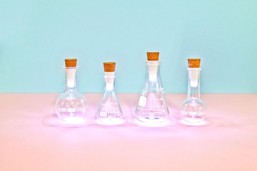 jenniferstolzer:  beben-eleben:  Turn Old Bottles Into Lamps With Rechargeable LED