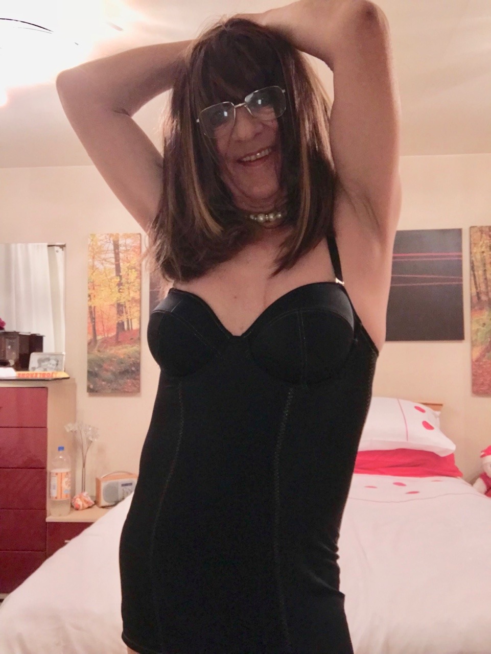 karla01tv: vercingetorix1000: Come to bed 💋 ..und laß uns geile spiele treiben…