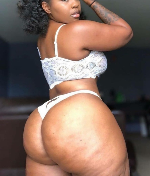 princejazziedad:BootiDelicious. Sexy BootyBabe, for You to Peruse 👀👀 through at your Leisure Sir/Madam 👍🏿👍🏿