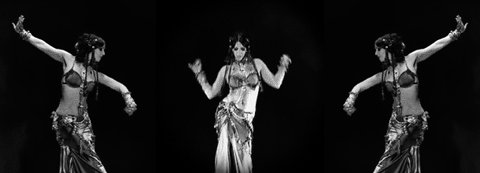 (via Luna)Deb Rubin performing at Massive Spectacular 2011