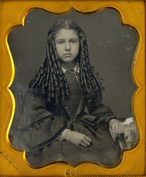 facesofthevictorianera:  Victorian Teen with Sausage Curls by Mirror Image Gallery on Flickr.  She’s so awesome.