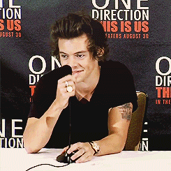 inpayne:  (ﾉ◕ヮ◕)ﾉ*:･ﾟ✧ embarrassed!harry (ﾉ◕ヮ◕)ﾉ*:･ﾟ✧