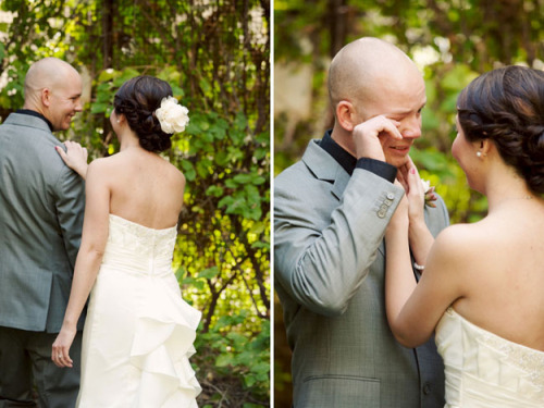 babyheroin:Grooms see their bride for the first time.