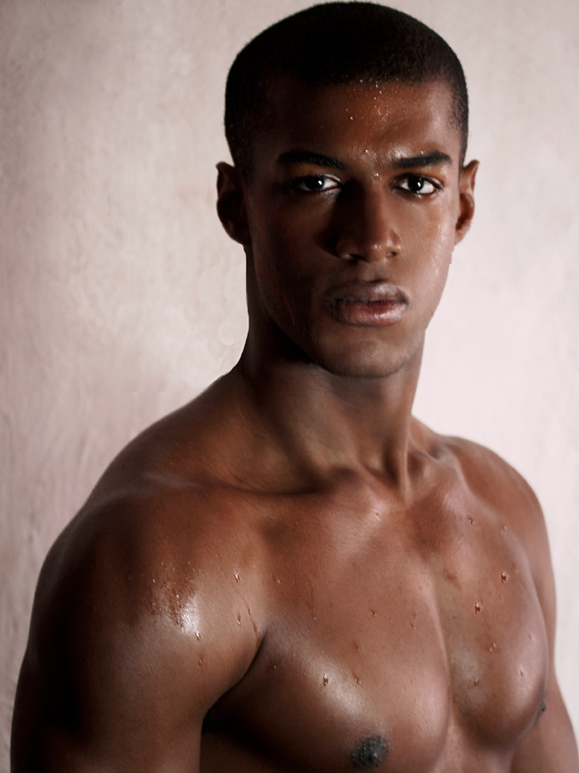 nubiannudaveritas:  Meet 21 year old, 6’1” 179-lb., Darius Williams.