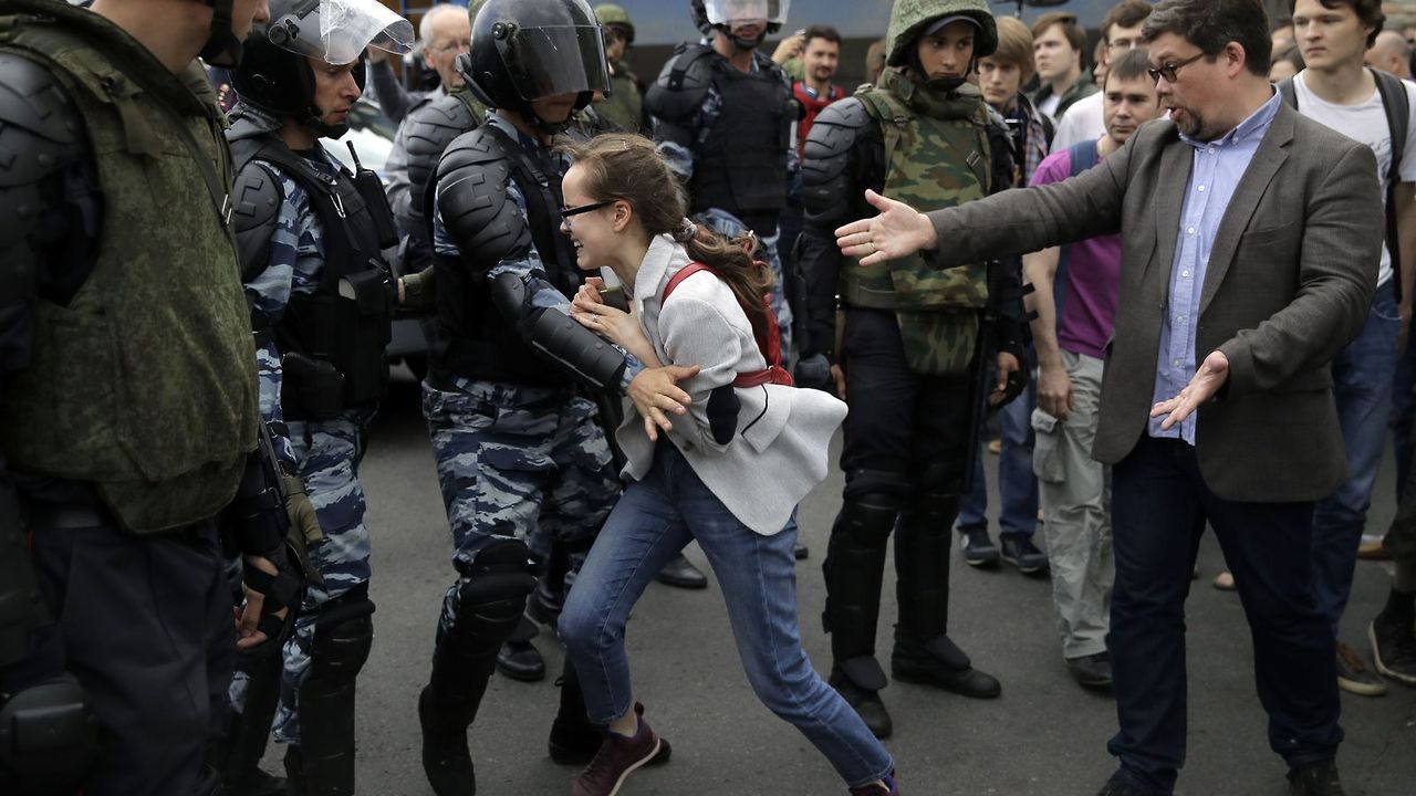 micdotcom:  Hundreds arrested in anti-Putin protests in MoscowThe Russian government