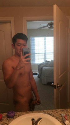 pervsg:  str8asiansgw:  Meet Dale. Have a years worth of him ;)  Dale has Chip on his dick 