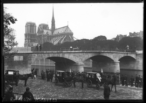 28 Septembre 1911,Autobus dans la Seine.(ligne G; Batignolles).Jardin des Plantes.Bus tombé du Pont 