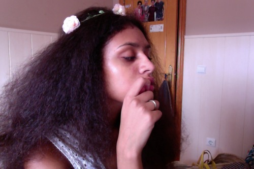 kieraplease:  dxeply:  trying to be a flower lady like kieraplease and baby morocco​   YESHHH