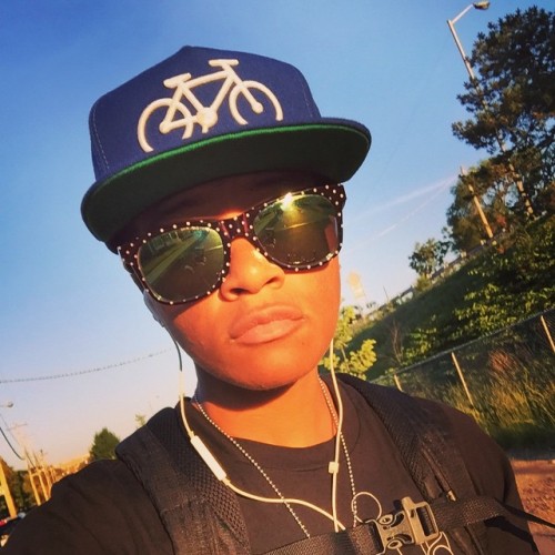 deucedlydeuce: Another day… The other day… #deucedimples #qpoc #qwoc #blackbikerchick #bikelife #sna