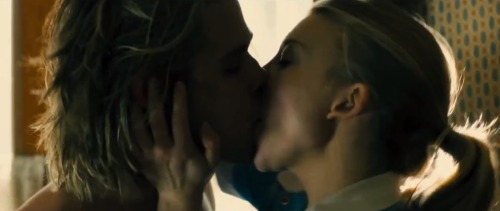 lonnieontherun:  The lovely Natalie Dormer in “Rush” 