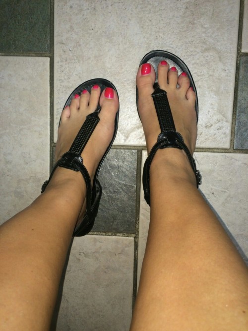 Please Show These Beautiful Feet Some Love!
