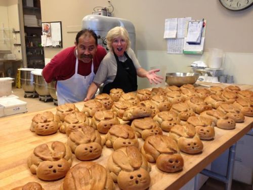 The cute people from House of Bread, Anchorage, do bunnies! And Jalapeno Jack Cheese bread. As well 