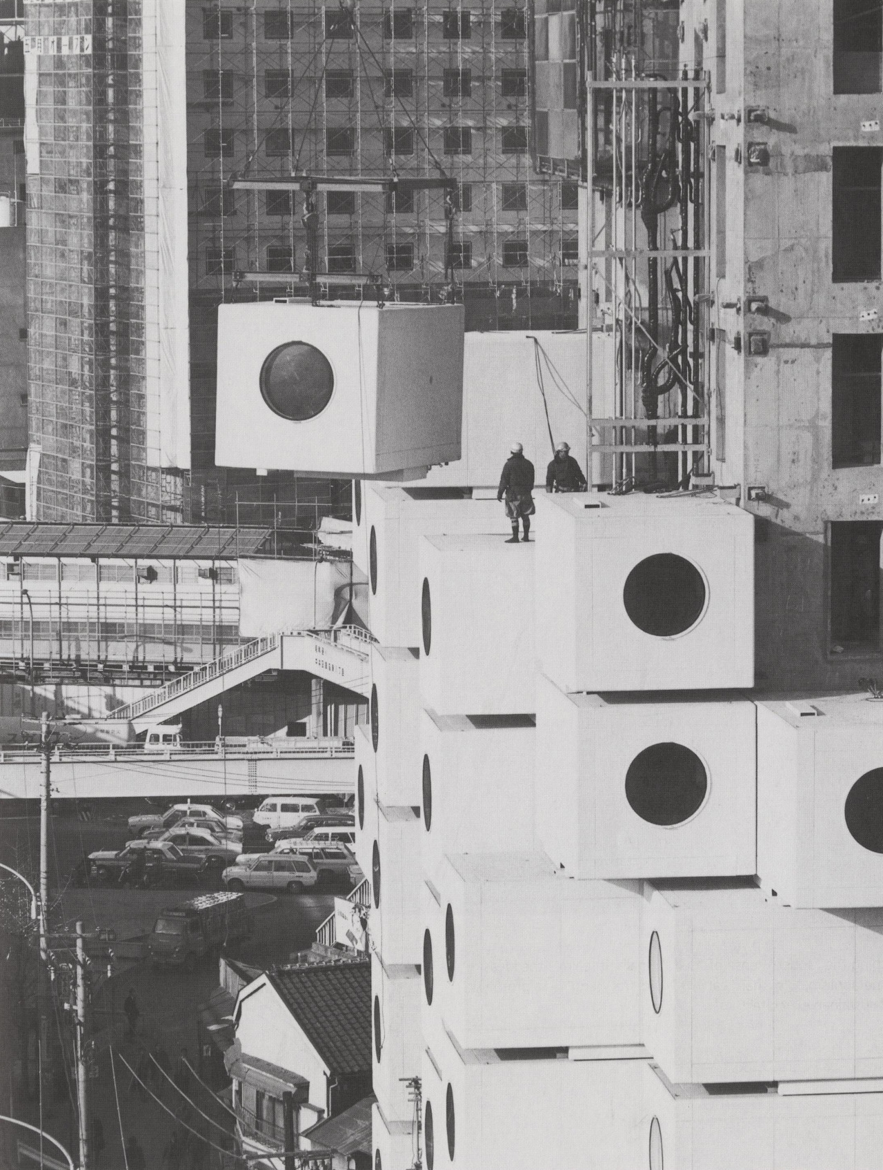 ironglassandsteel:
“Nakagin Capsule Tower//Kisho Kurokawa, 1970-72. Tokyo, Japan.
”