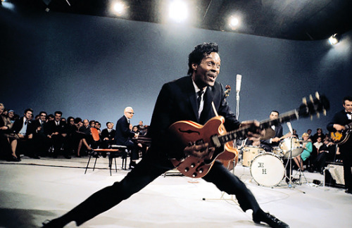 nprfreshair:sidneyspoitiers:Chuck Berry. Photographed by Jean-Marie Périer. Remembering Rock 