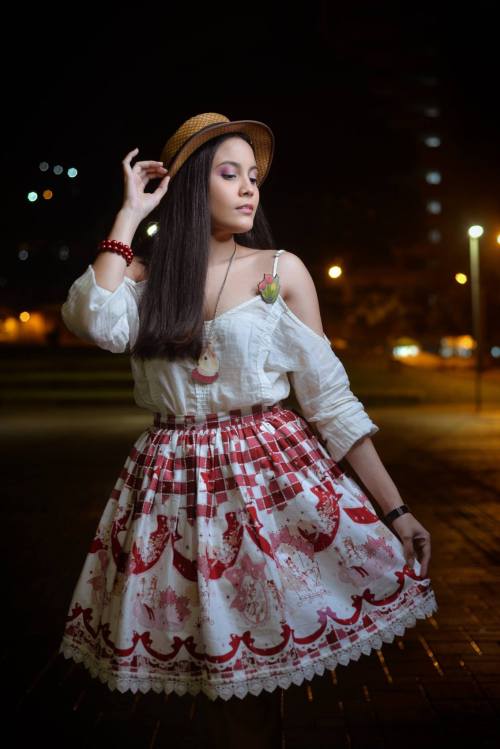 Nickname : Valeria de Ville City : Medellín Community : https://www.facebook.com/Harajuku-TSG-493332