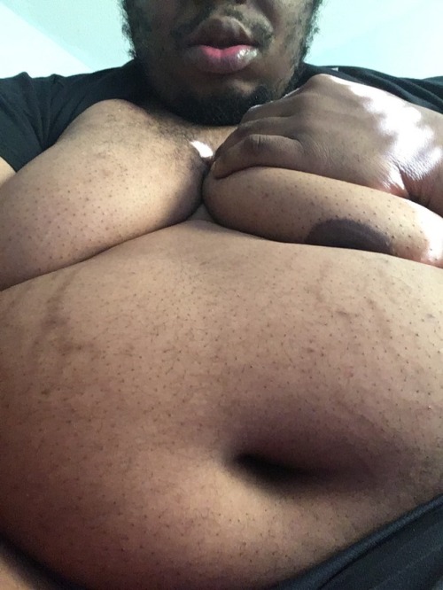 piggyappleseed: Morning! Piggy is hungry!!!